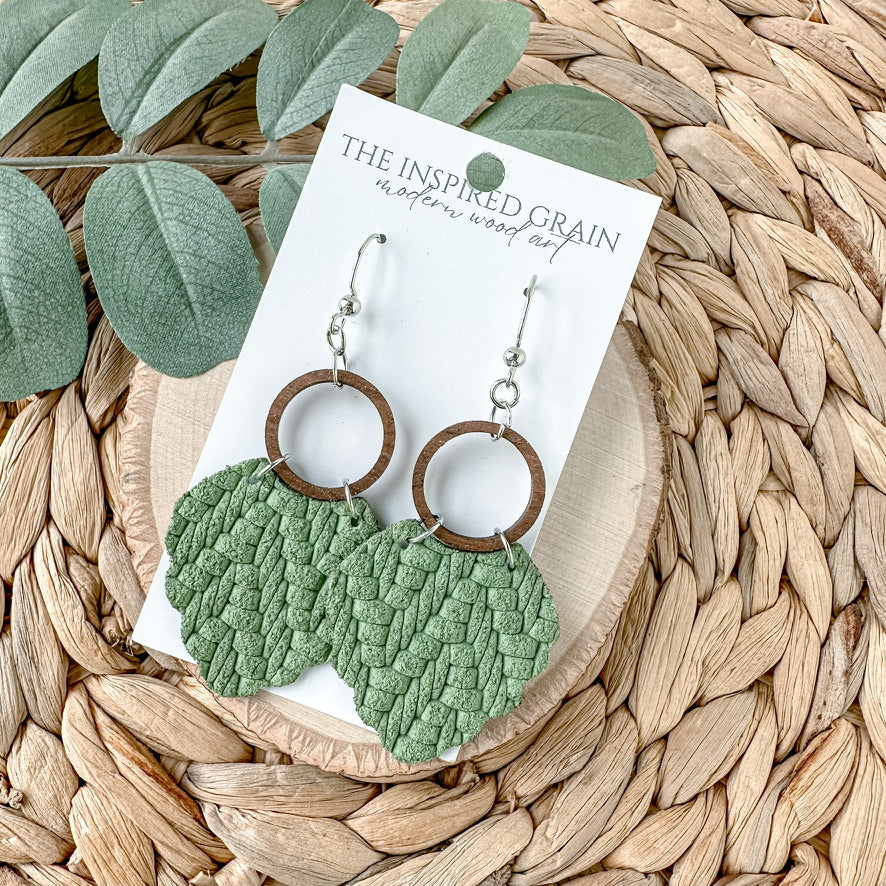 Scallop Hoop Earrings - Fern Knit