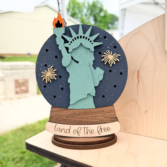 Statue of Liberty Lighted Snow Globe