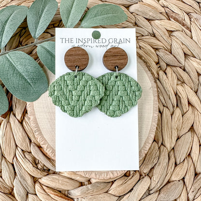Scallop Earrings - Fern Knit