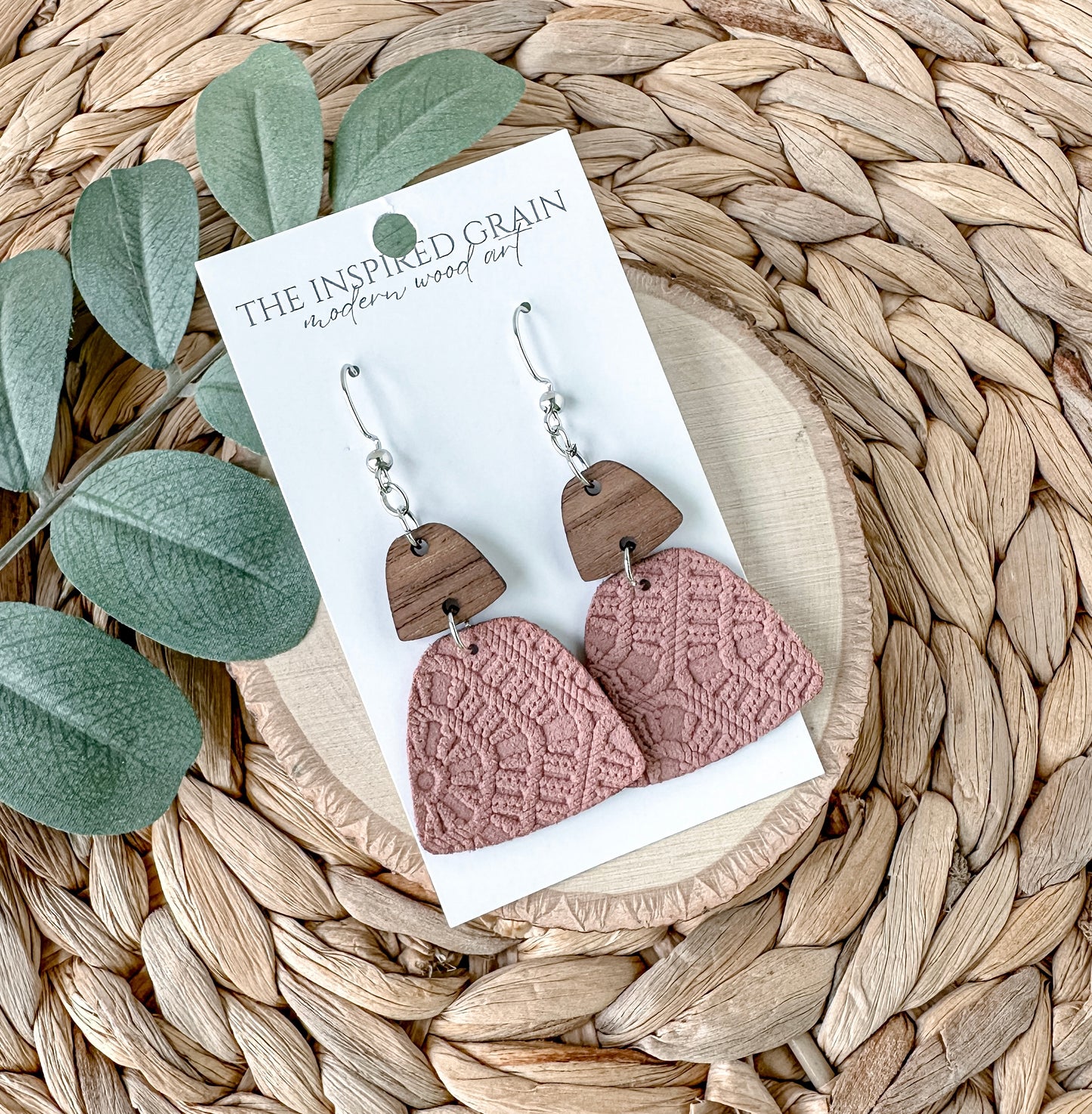 Trapezoid Earrings - Mauve Lace